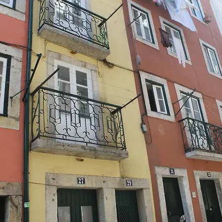 Апартаменти Bairro Alto 27 *
