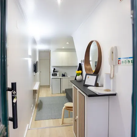 Апартаменти Bairro Alto 27 *